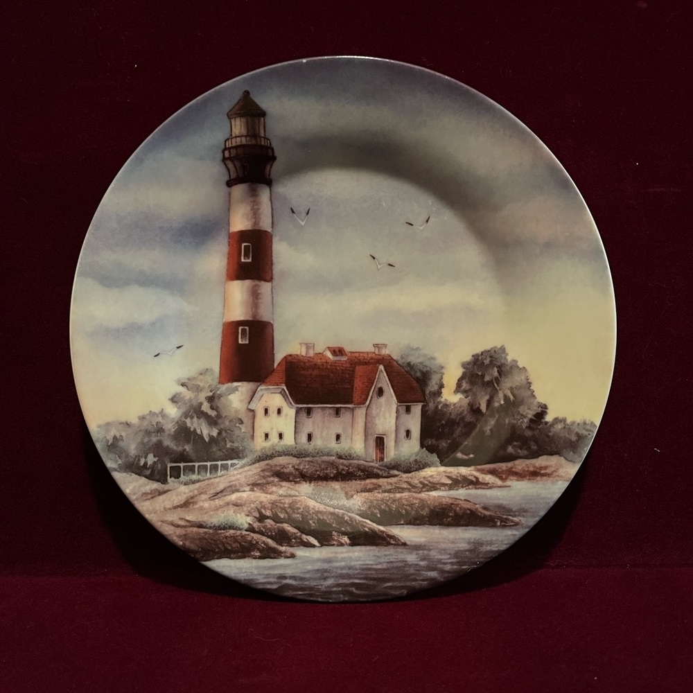 Lighthouse Collectible Plates - Picture 2 of 7